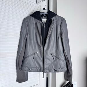 NWT Sebby Collection Women’s Grey Leather Moto Jacket Quilted Hooded Layer M